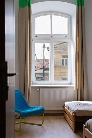 Хостелы Hostel Królewska Люблин Двухместный номер с 2 отдельными кроватями-6